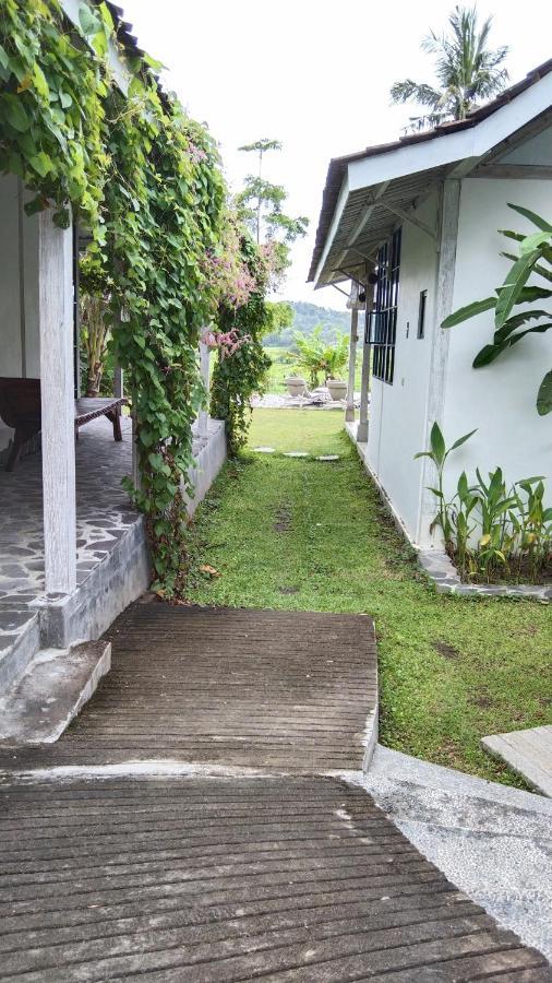 Sunmoonstarvillas Yogyakarta Jarakan Zewnętrze zdjęcie