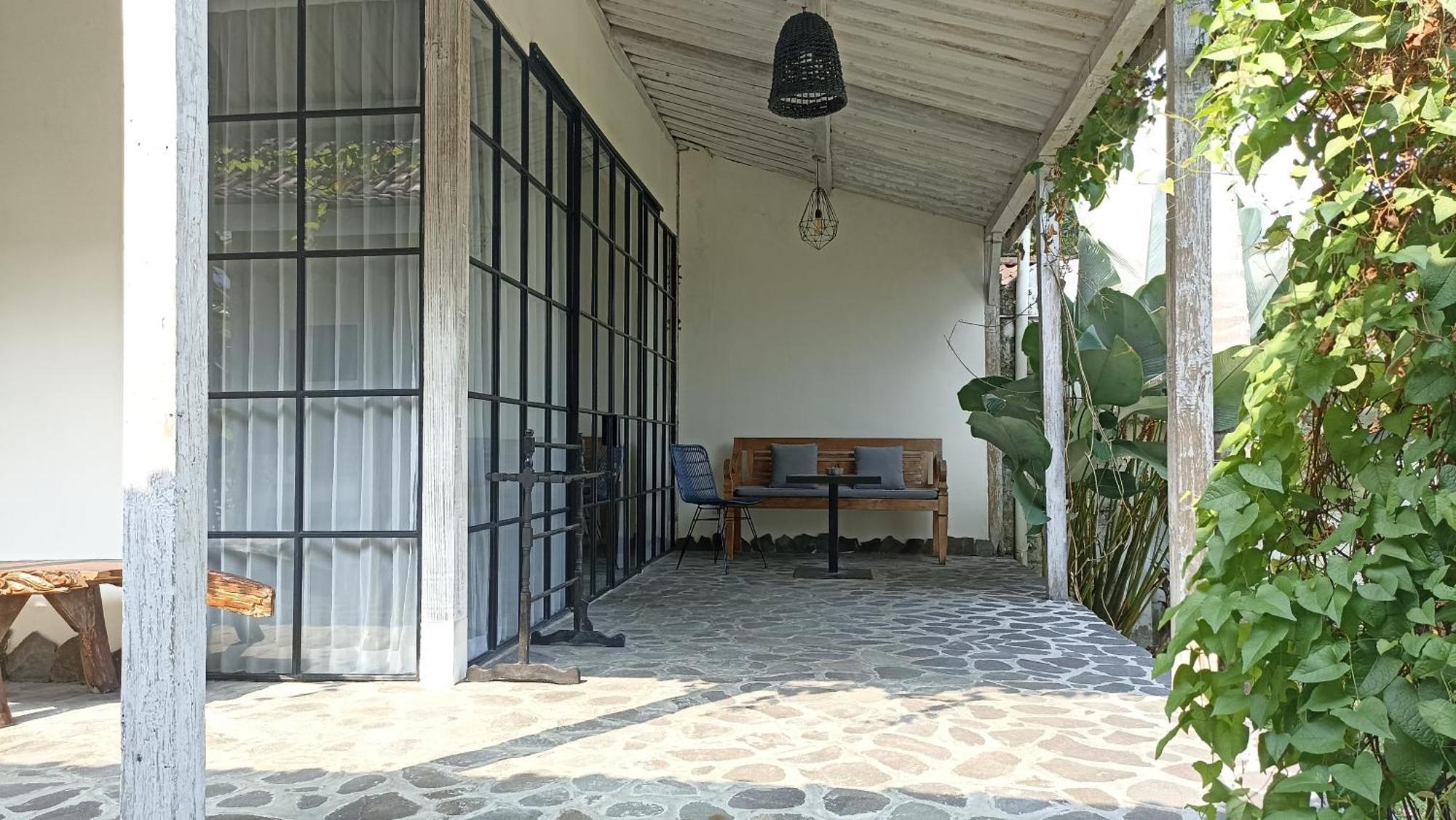 Sunmoonstarvillas Yogyakarta Jarakan Zewnętrze zdjęcie
