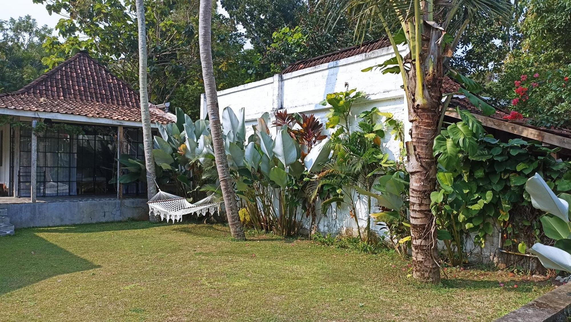 Sunmoonstarvillas Yogyakarta Jarakan Zewnętrze zdjęcie