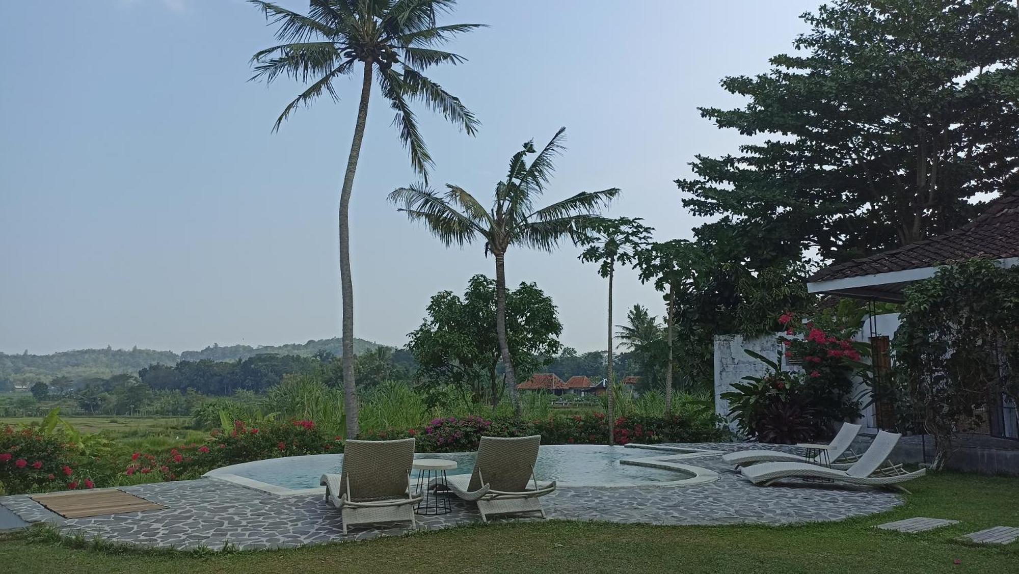 Sunmoonstarvillas Yogyakarta Jarakan Zewnętrze zdjęcie