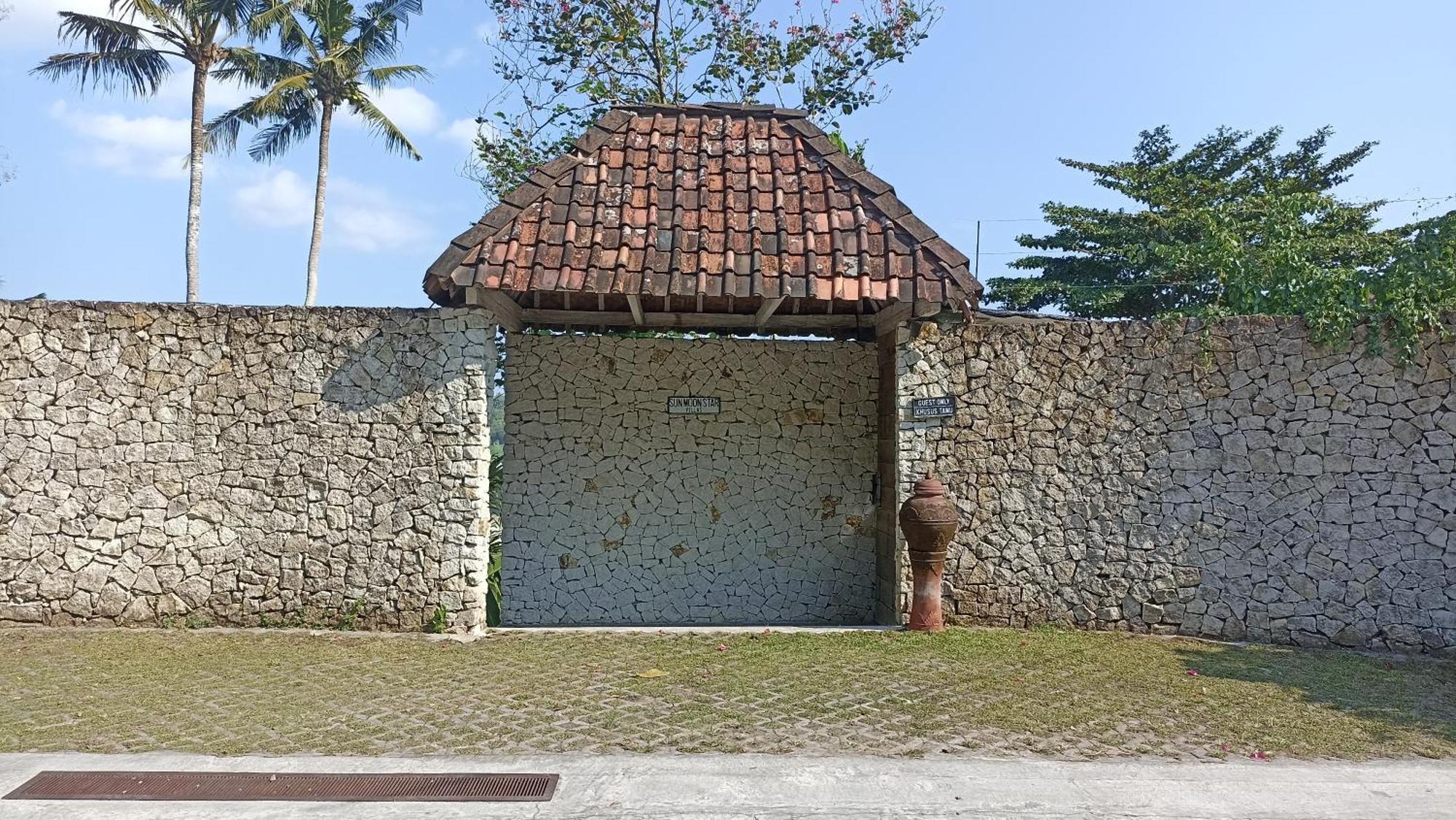 Sunmoonstarvillas Yogyakarta Jarakan Zewnętrze zdjęcie