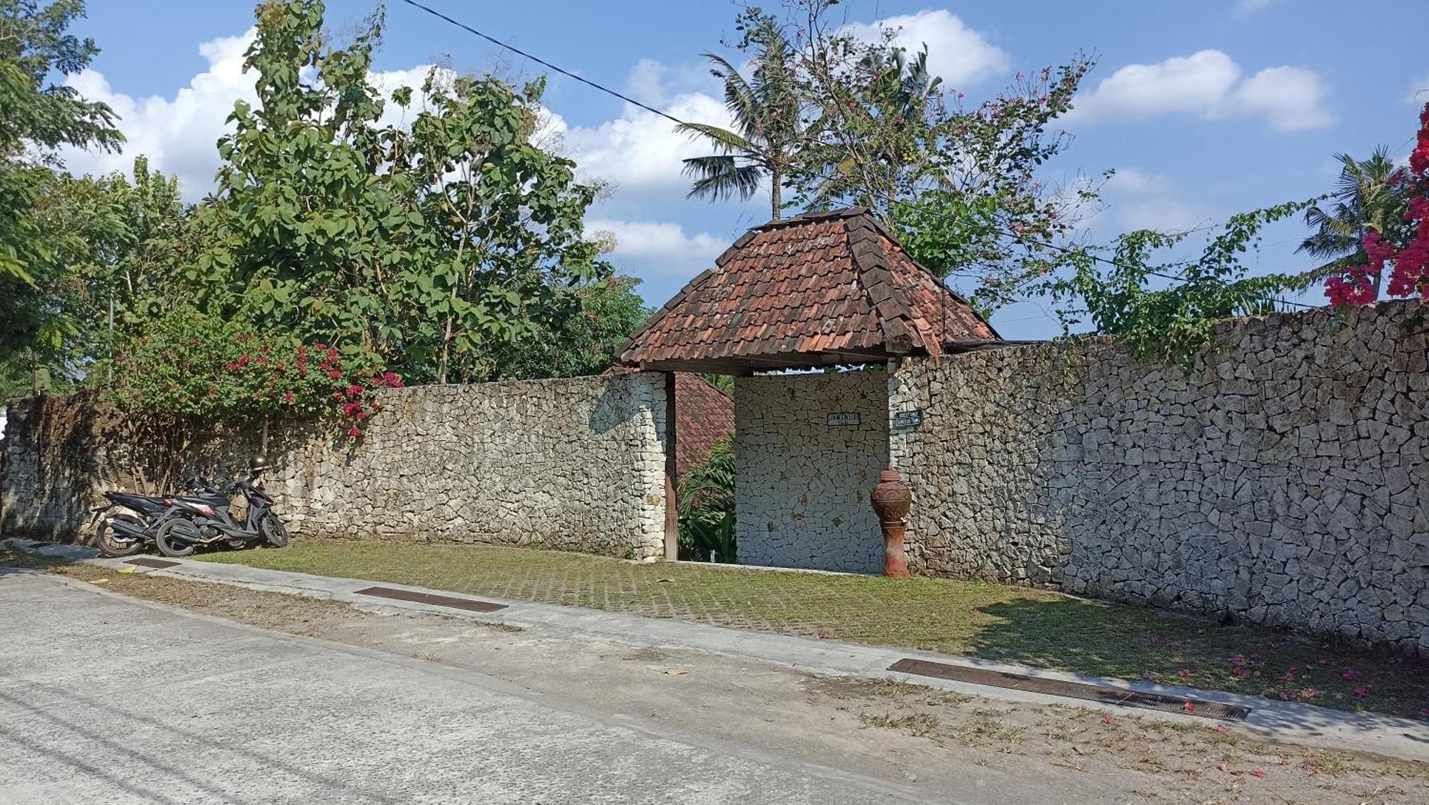 Sunmoonstarvillas Yogyakarta Jarakan Zewnętrze zdjęcie